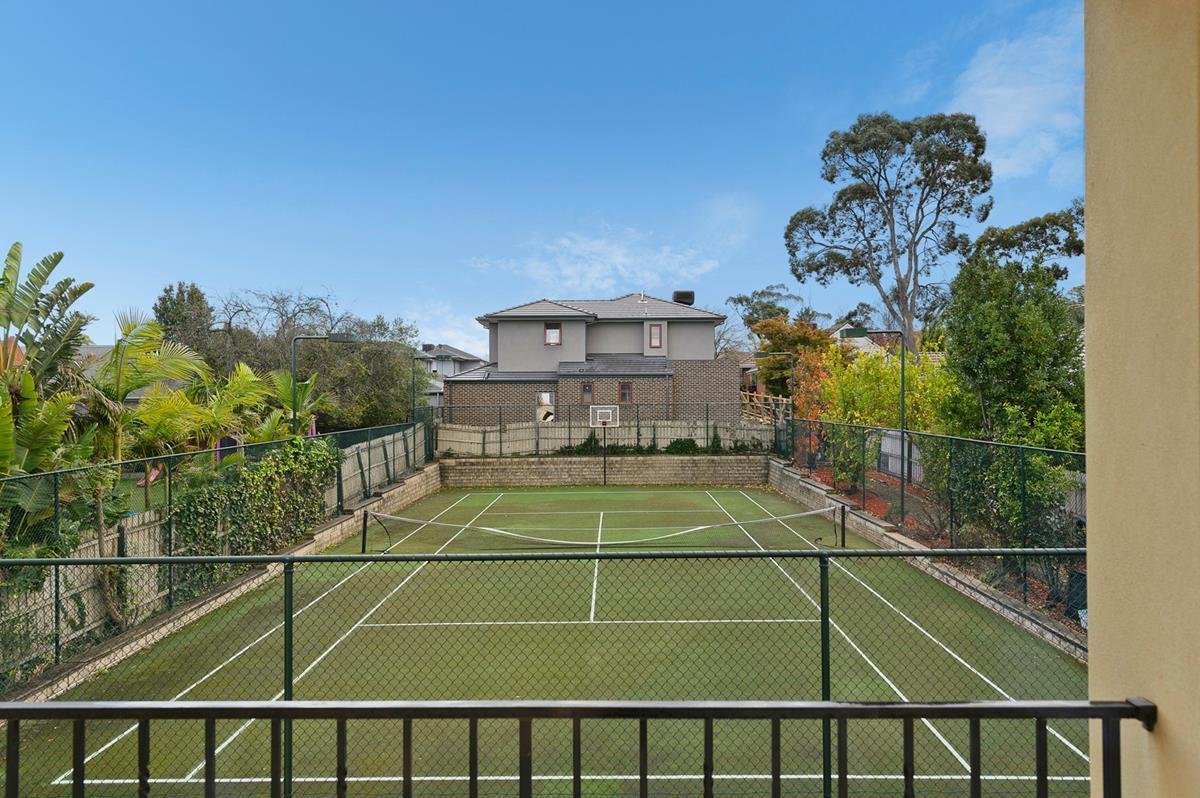 17 Moody Street, Balwyn North image 6