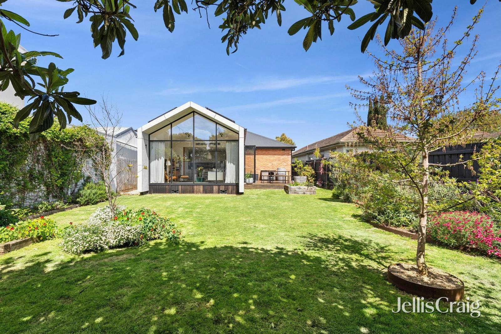 17 Mowat Street, Geelong West image 2