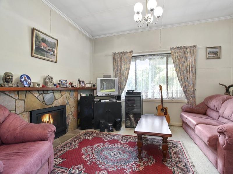 17 Myrtle Avenue, Heathmont image 2