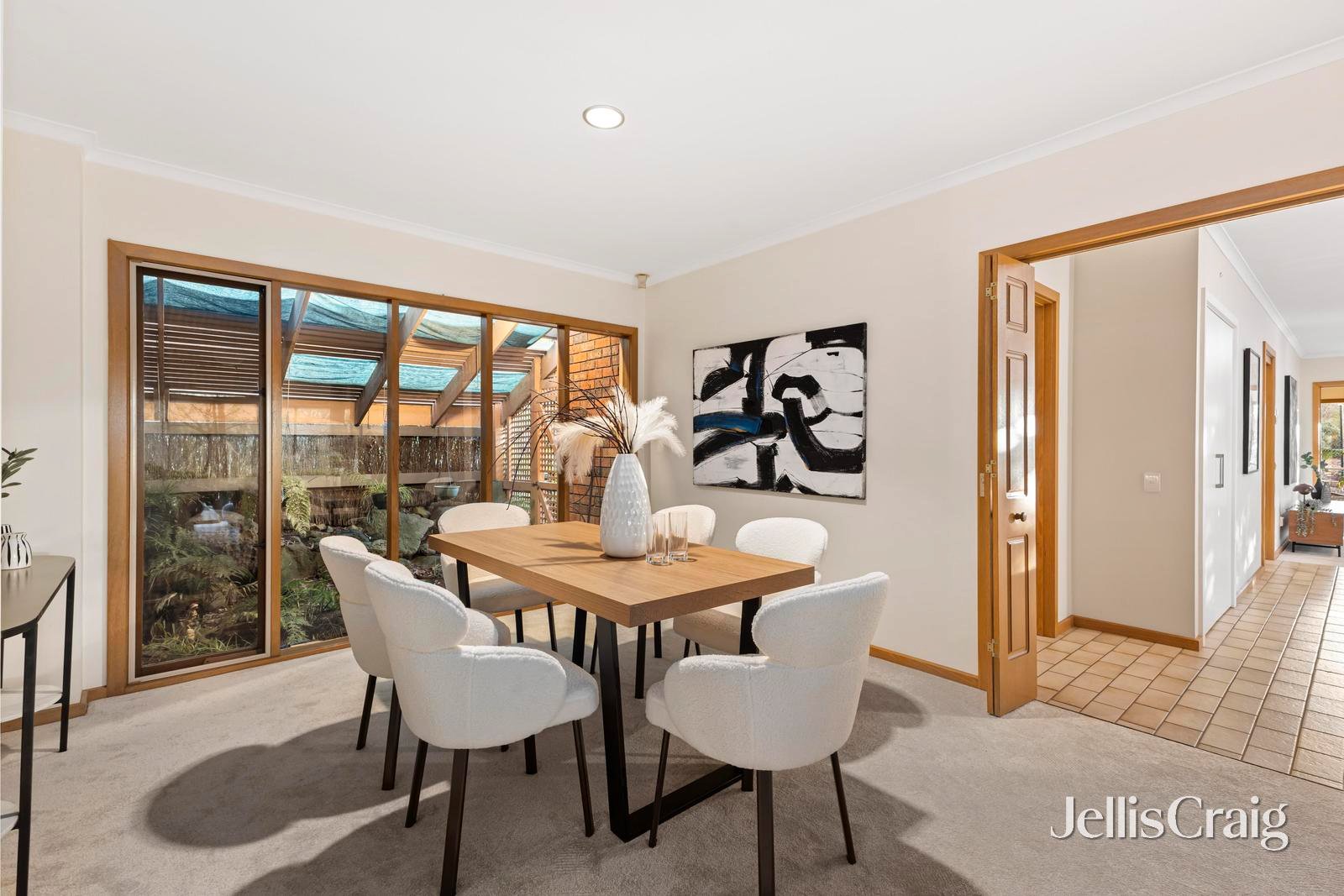 17 Niland Rise, Templestowe image 6