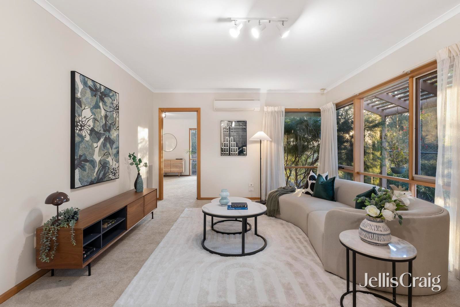 17 Niland Rise, Templestowe image 9