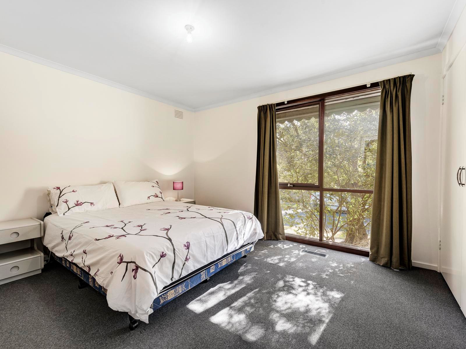 17 Oliver Avenue, Blackburn image 4