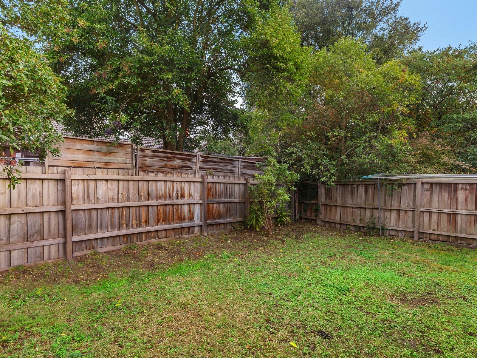 17 Oliver Avenue, Blackburn image 9