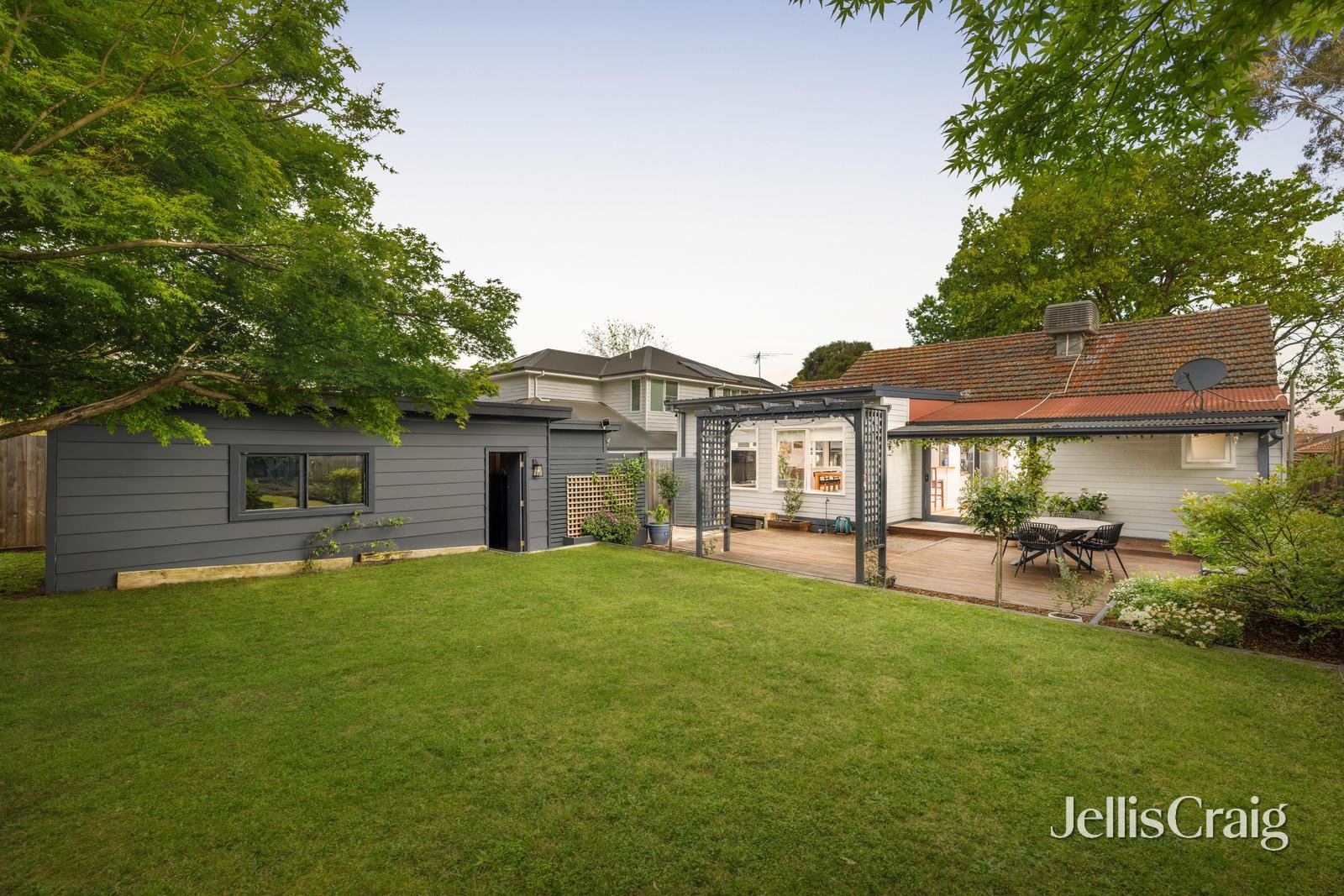 17 Owen Street, Mitcham image 12