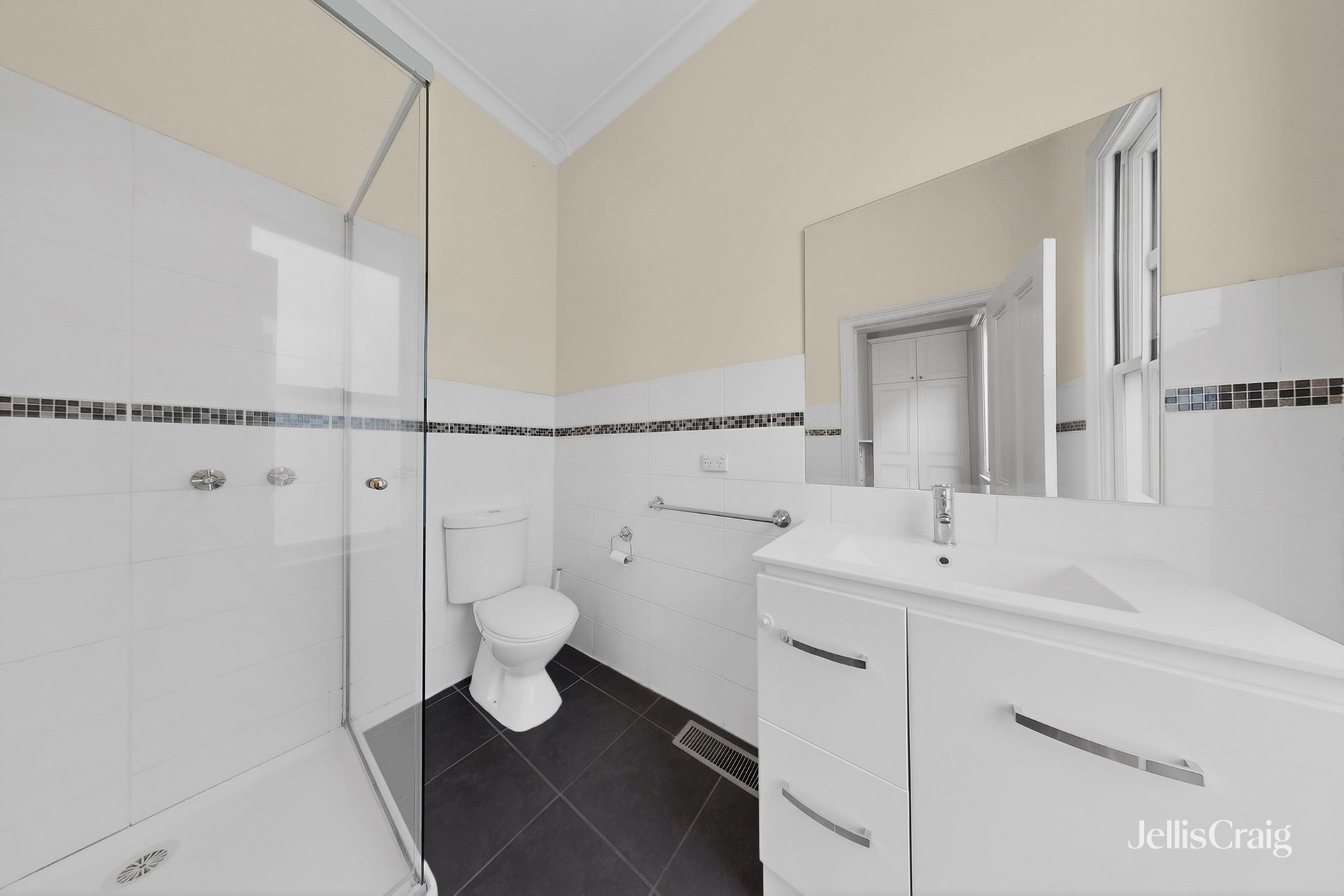 17 Oxley Road, Hawthorn image 10