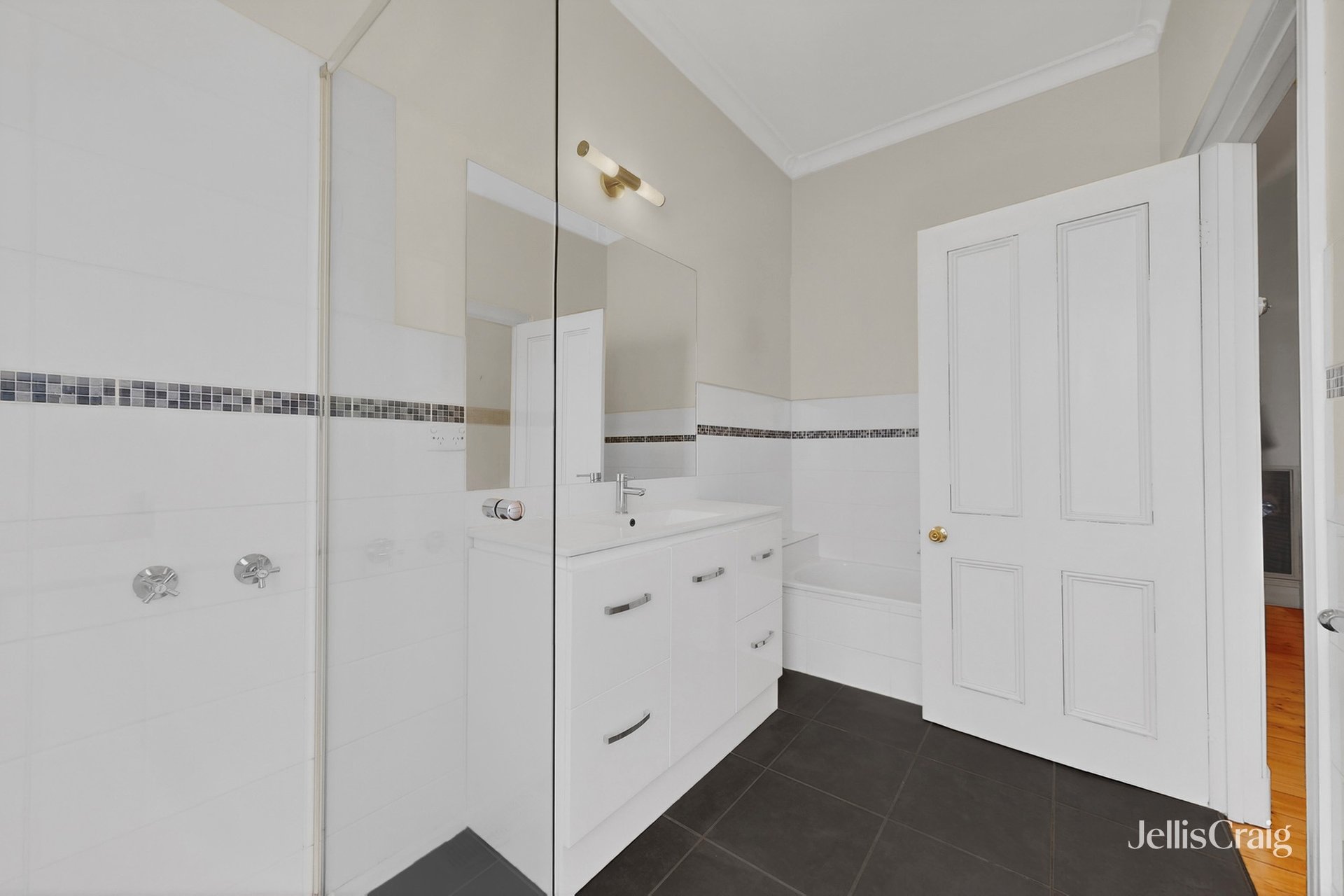 17 Oxley Road, Hawthorn image 11