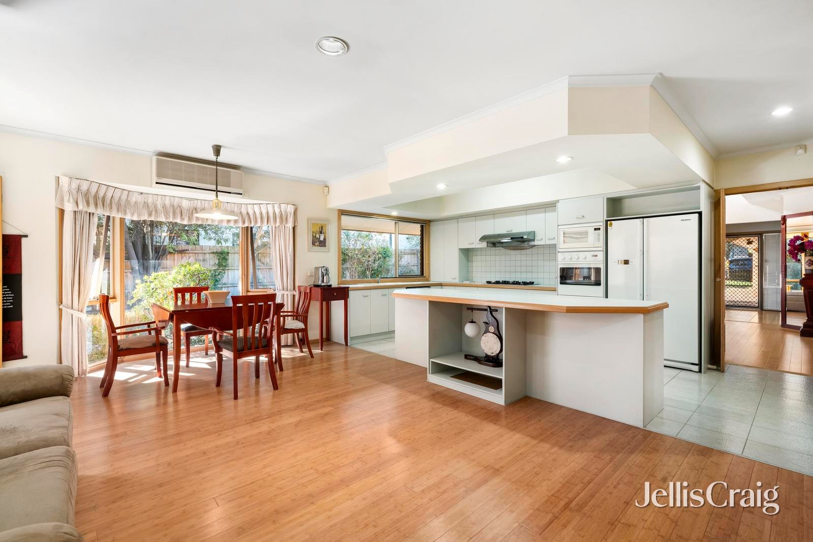 17 Panoramic Grove, Glen&nbsp;Waverley image 4