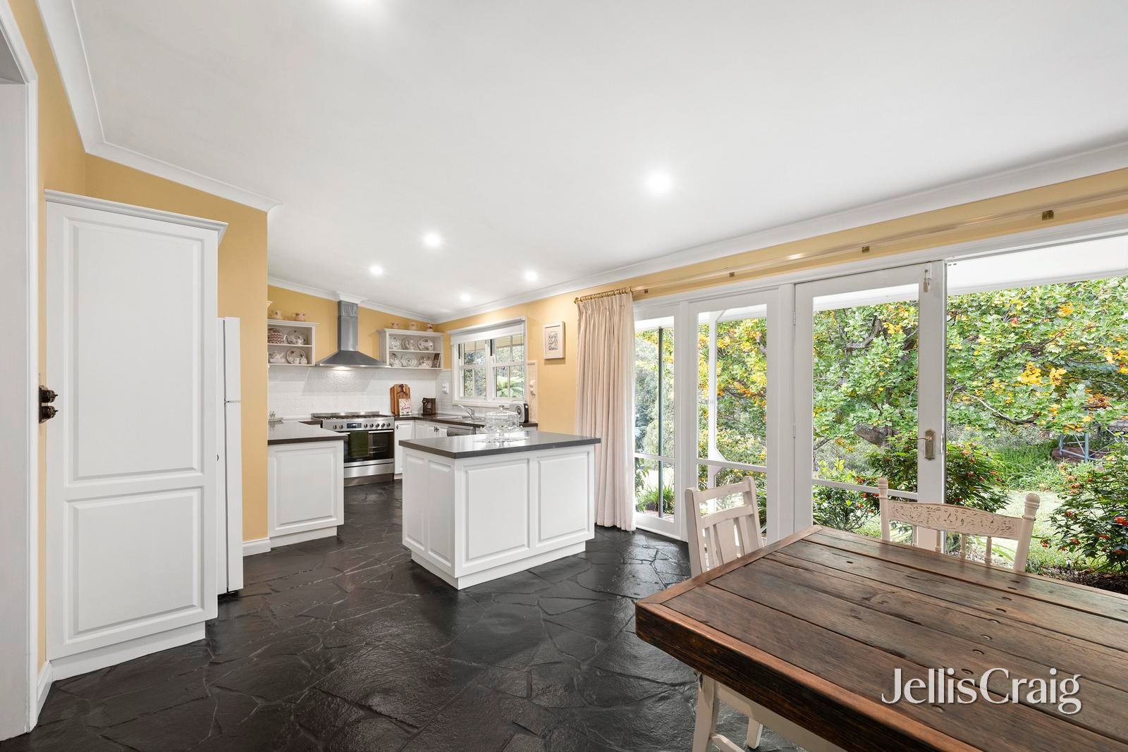 17 Park Road, Warburton image 5