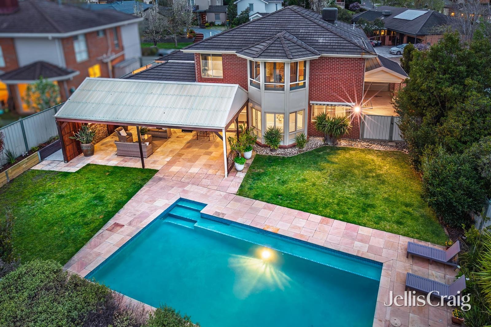 17 Parkview Terrace, Chirnside Park image 3