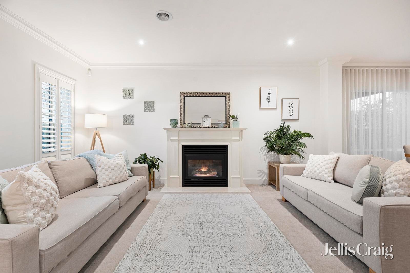 17 Parkview Terrace, Chirnside Park image 4