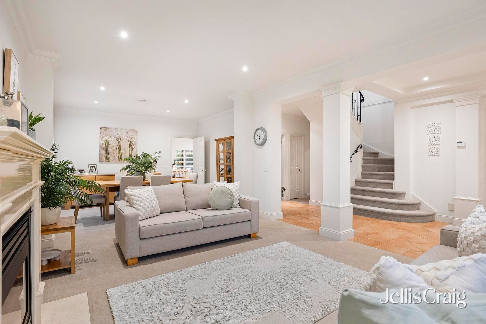 17 Parkview Terrace, Chirnside Park image 5