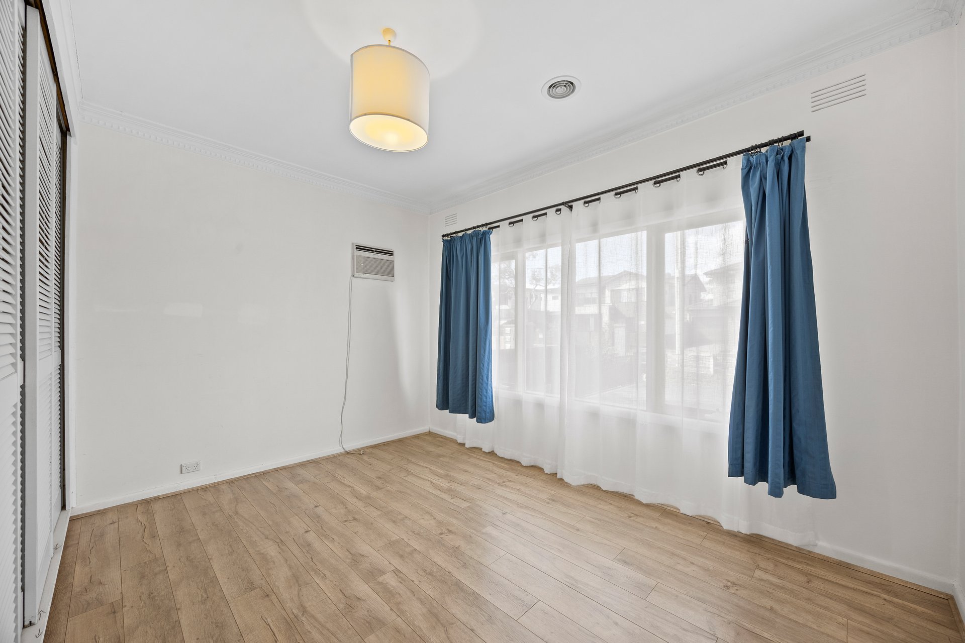 1/7 Peter Street, Box Hill North image 2