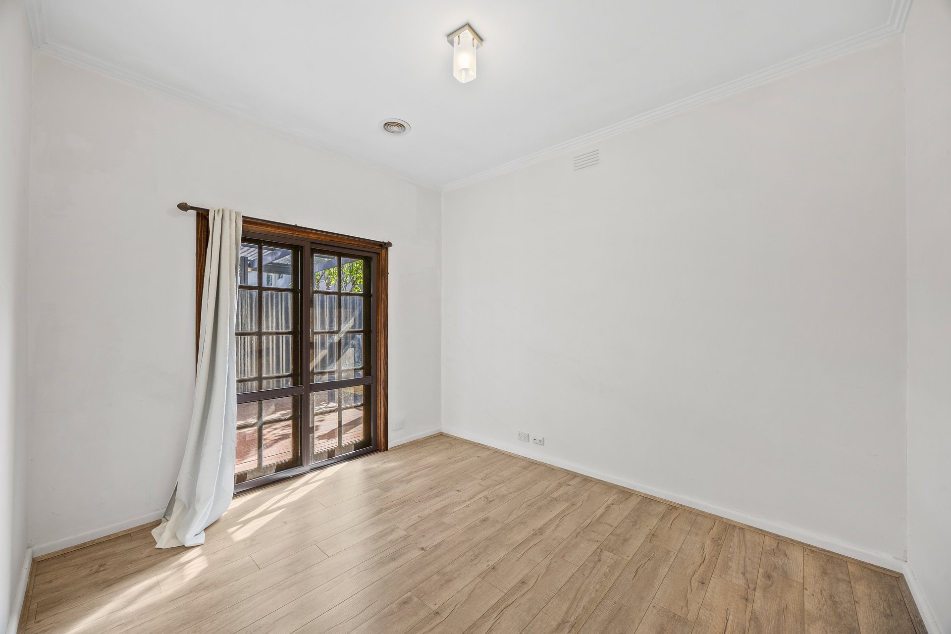 1/7 Peter Street, Box Hill North image 3