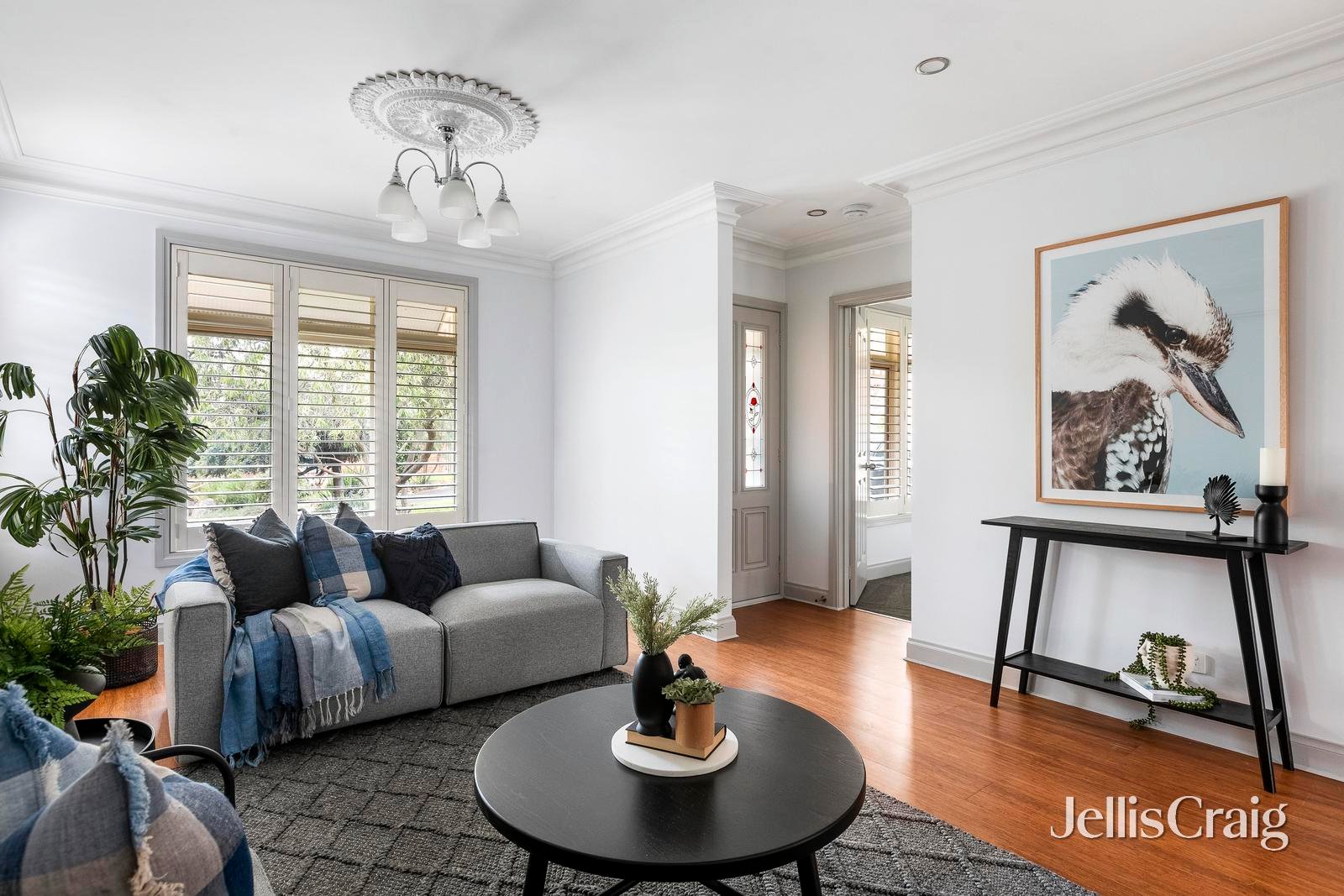 17 Piccadilly Close, Greensborough image 2