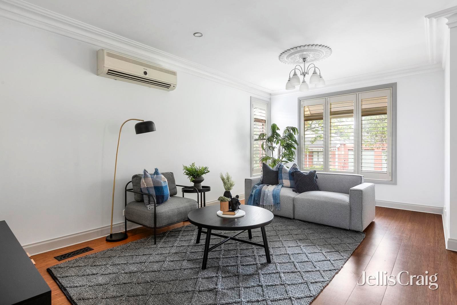 17 Piccadilly Close, Greensborough image 3