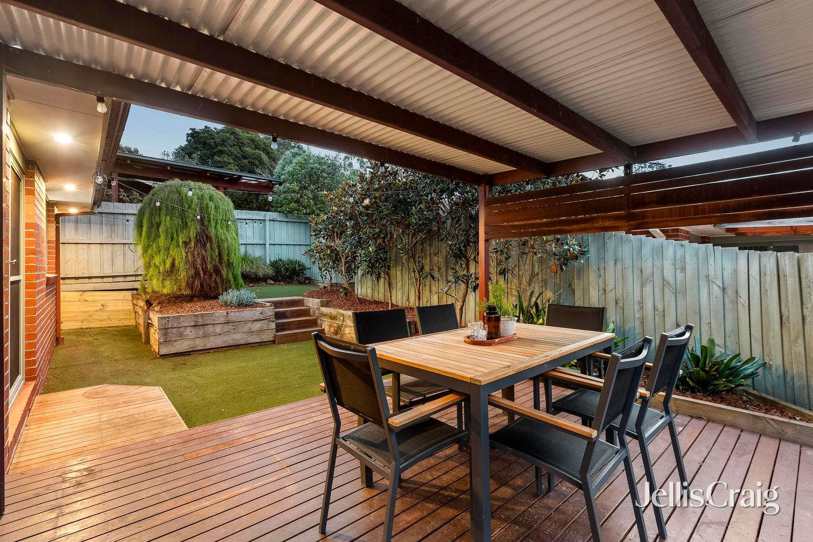 17 Piccadilly Close, Greensborough image 9