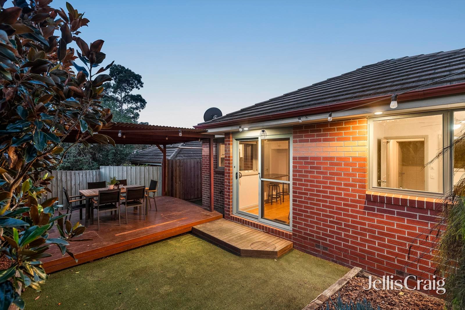 17 Piccadilly Close, Greensborough image 10