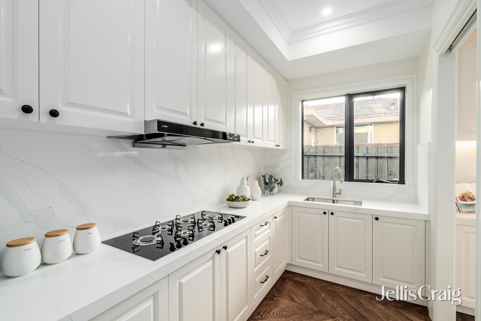 17 Pineda Court, Glen Waverley image 6