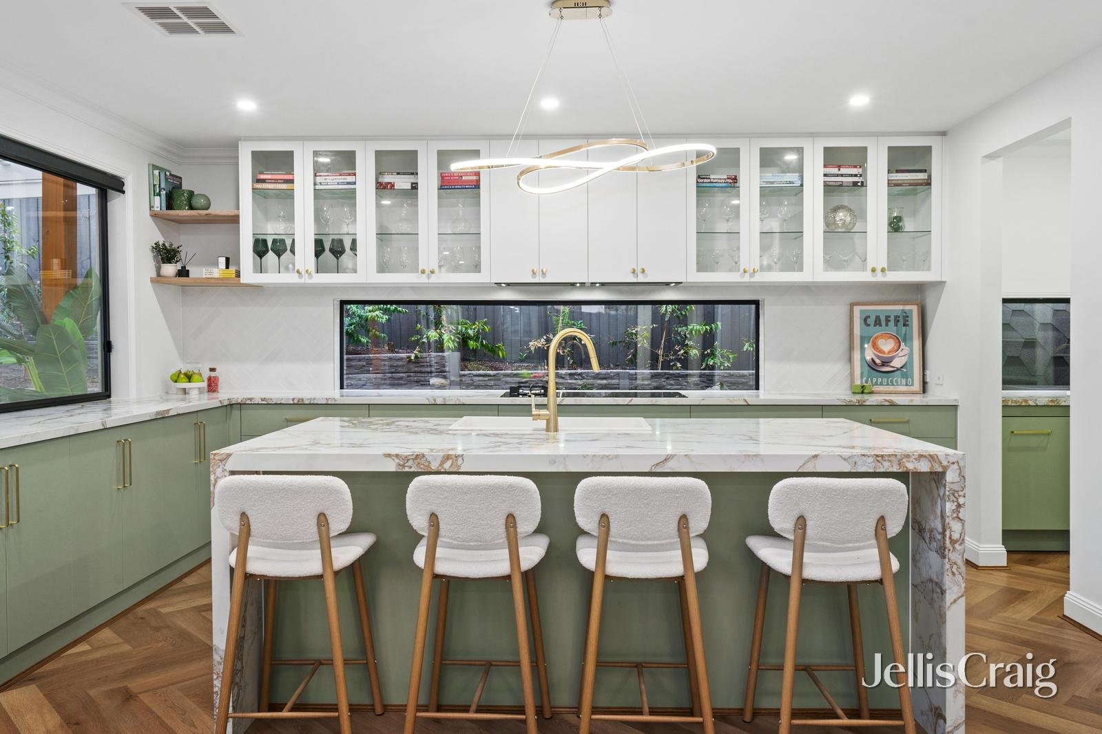 17 Pinnacle Crescent, Bulleen image 8