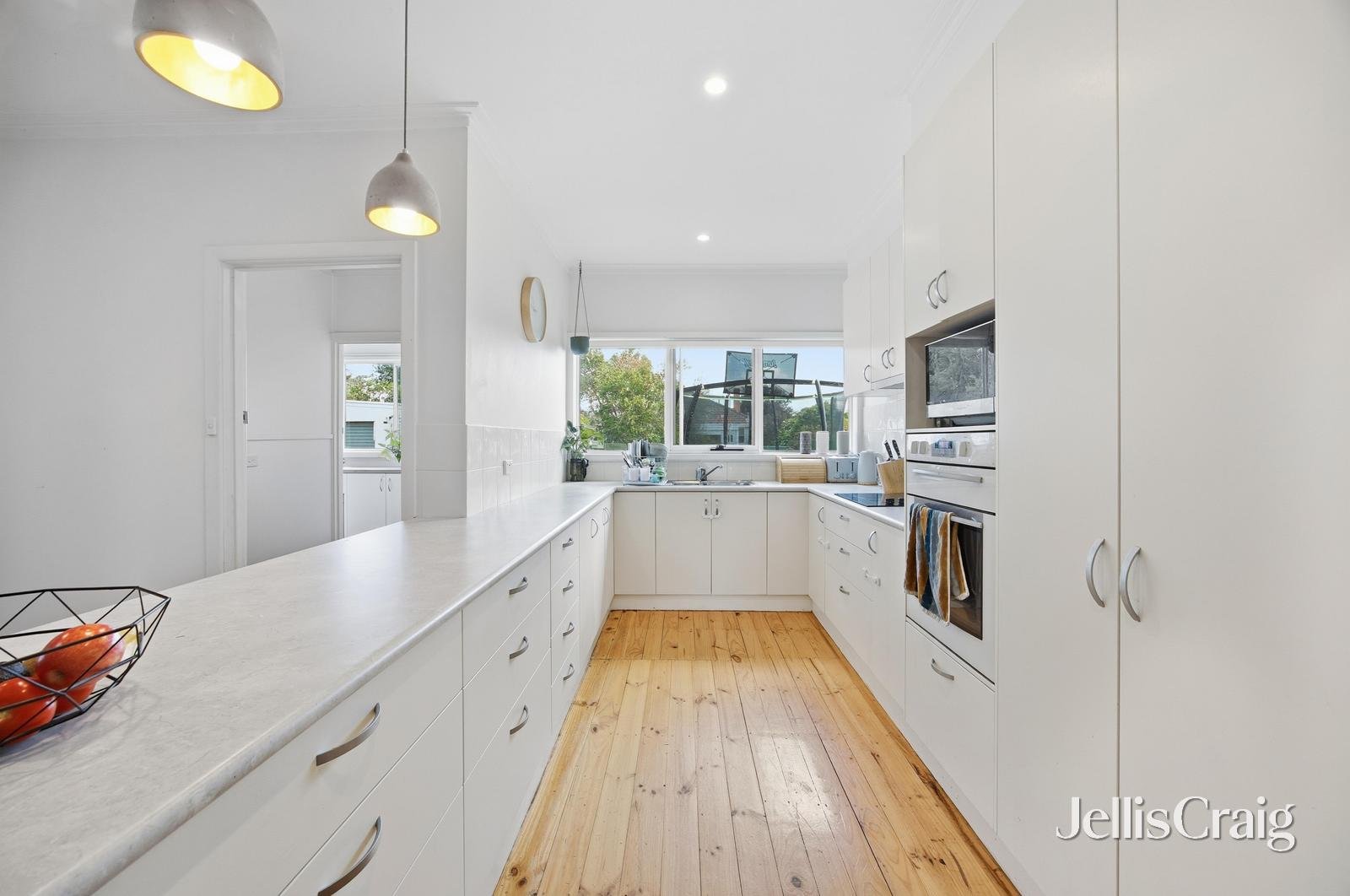 17 Prince Street, Alfredton image 2