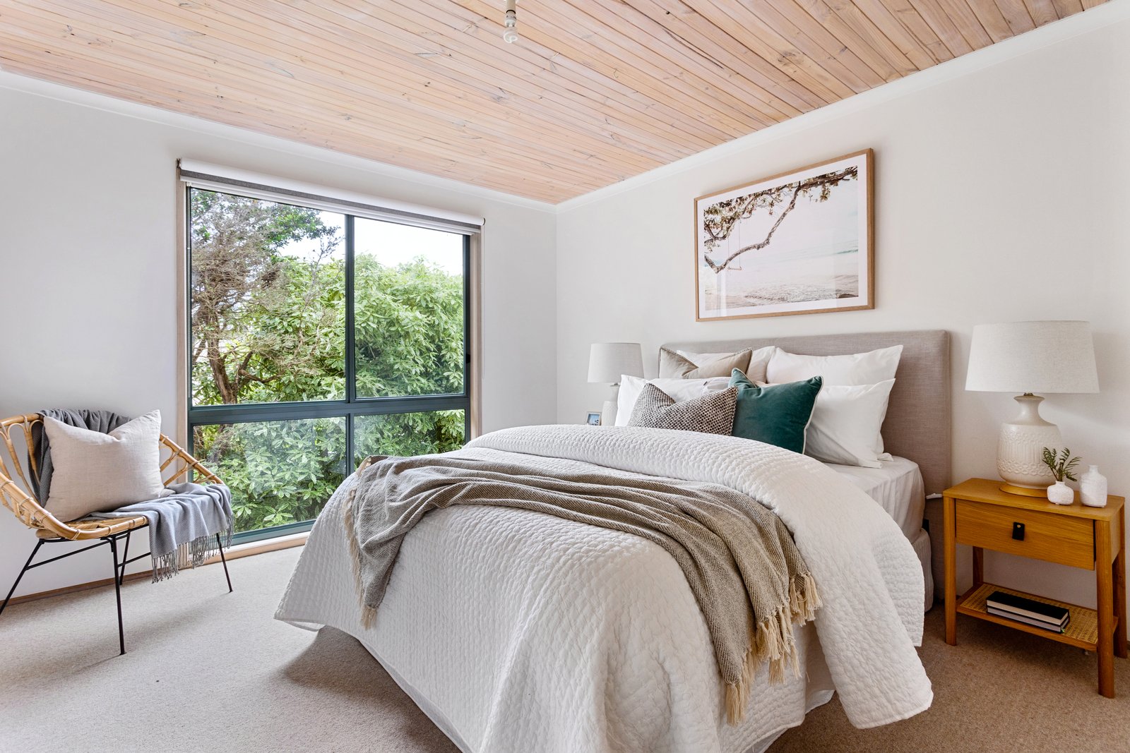 Property Gallery Thumbnail 8