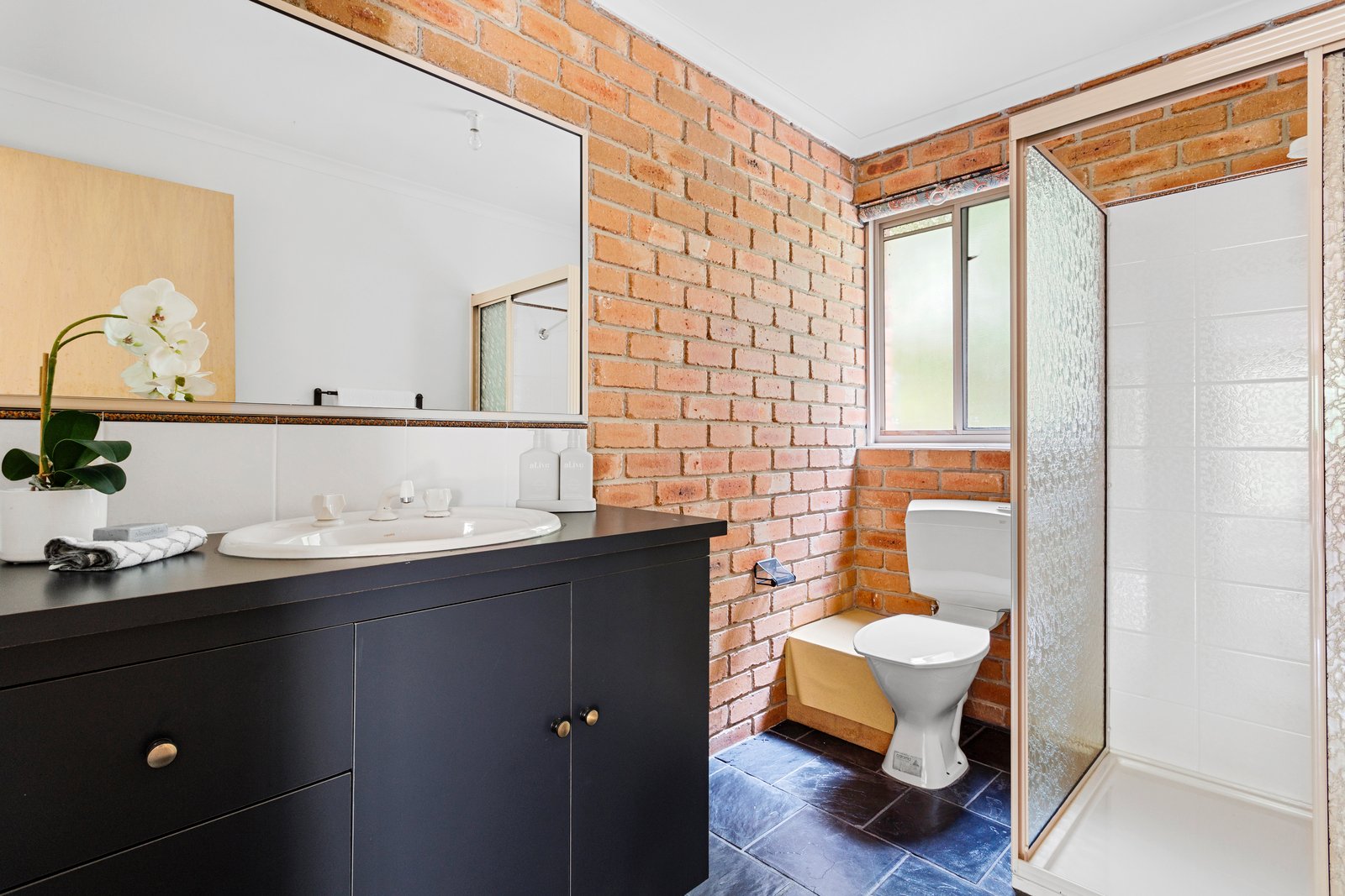 Property Gallery Thumbnail 15