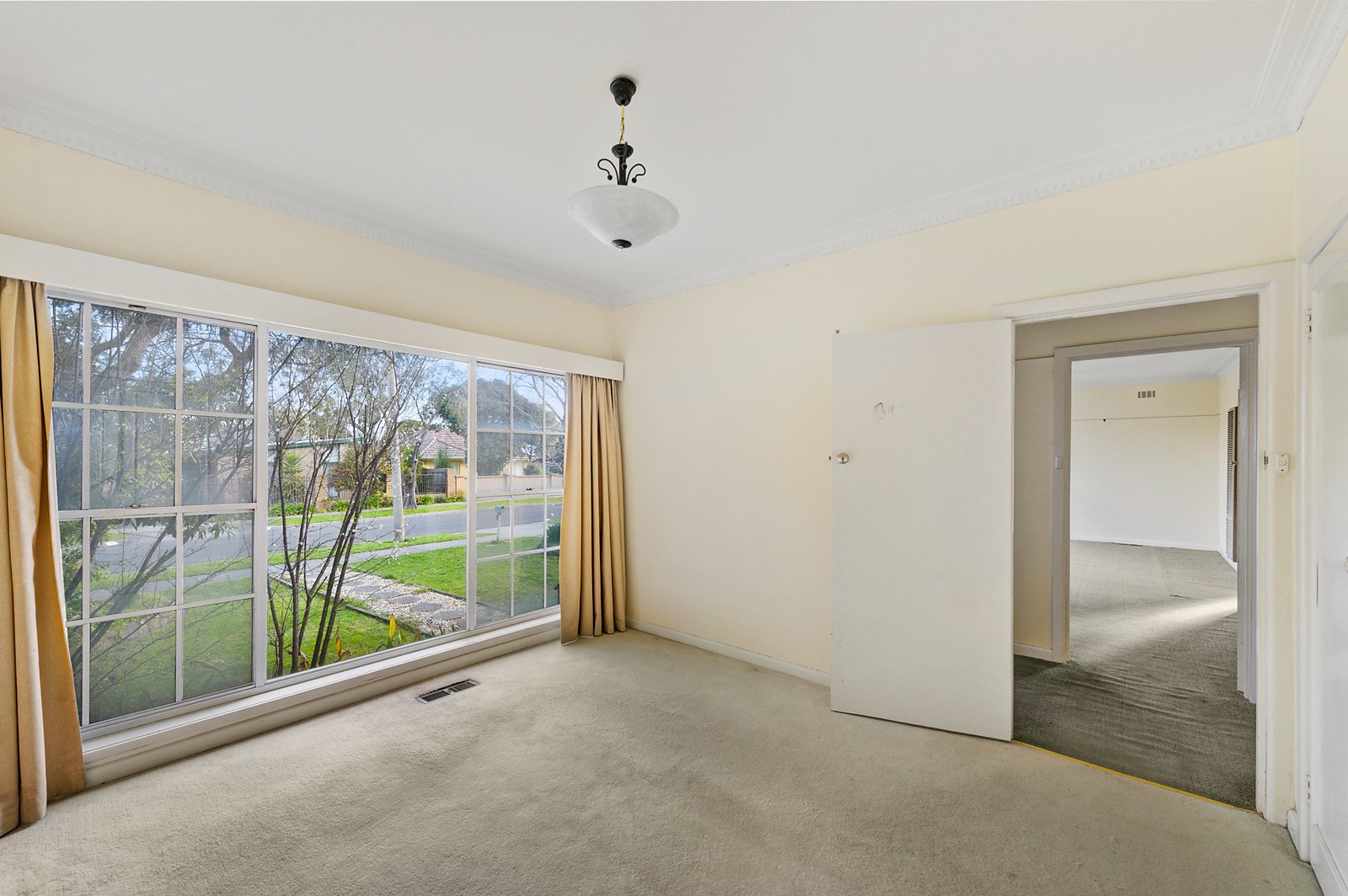 17 Quaintance Street, Mount Waverley image 3