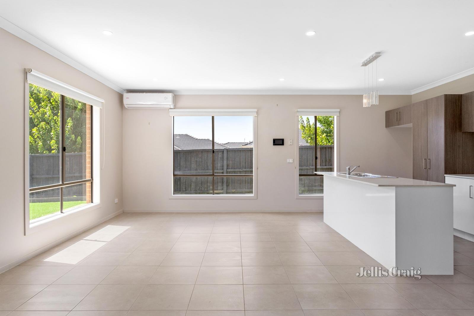 17 Ragusa Terrace, Mernda image 3