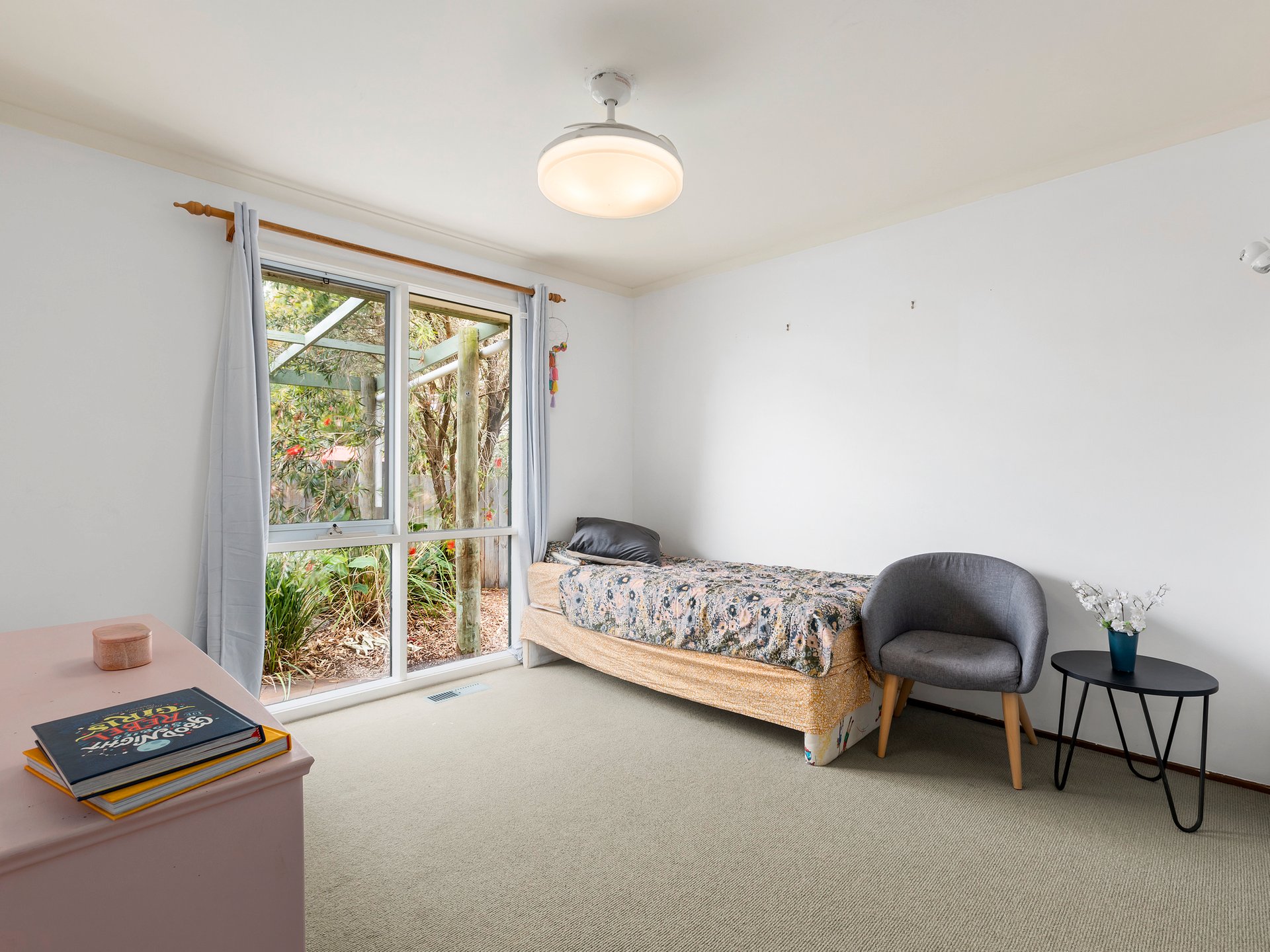 Property Gallery Thumbnail 8