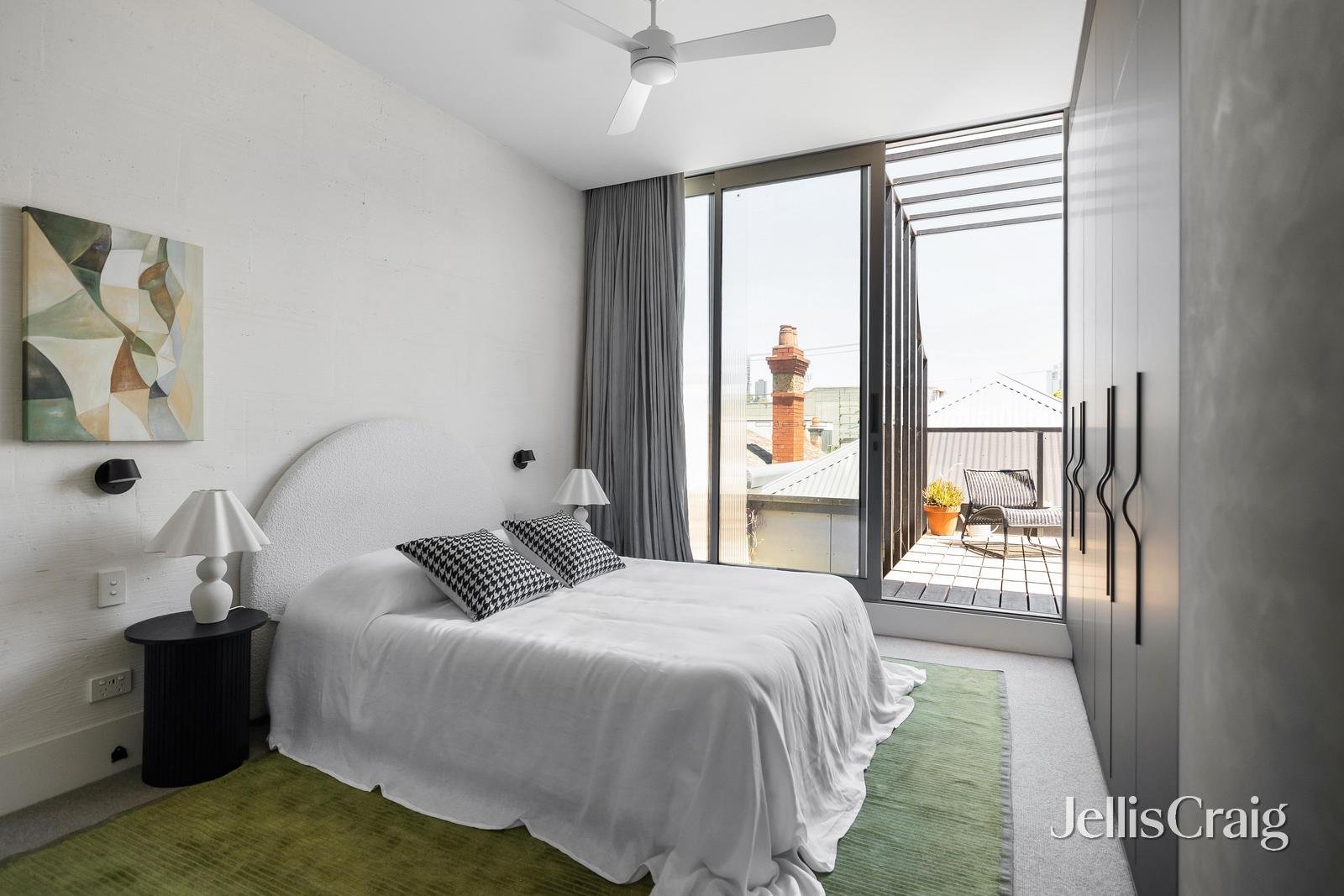 17 Rotherwood Street, Richmond image 7