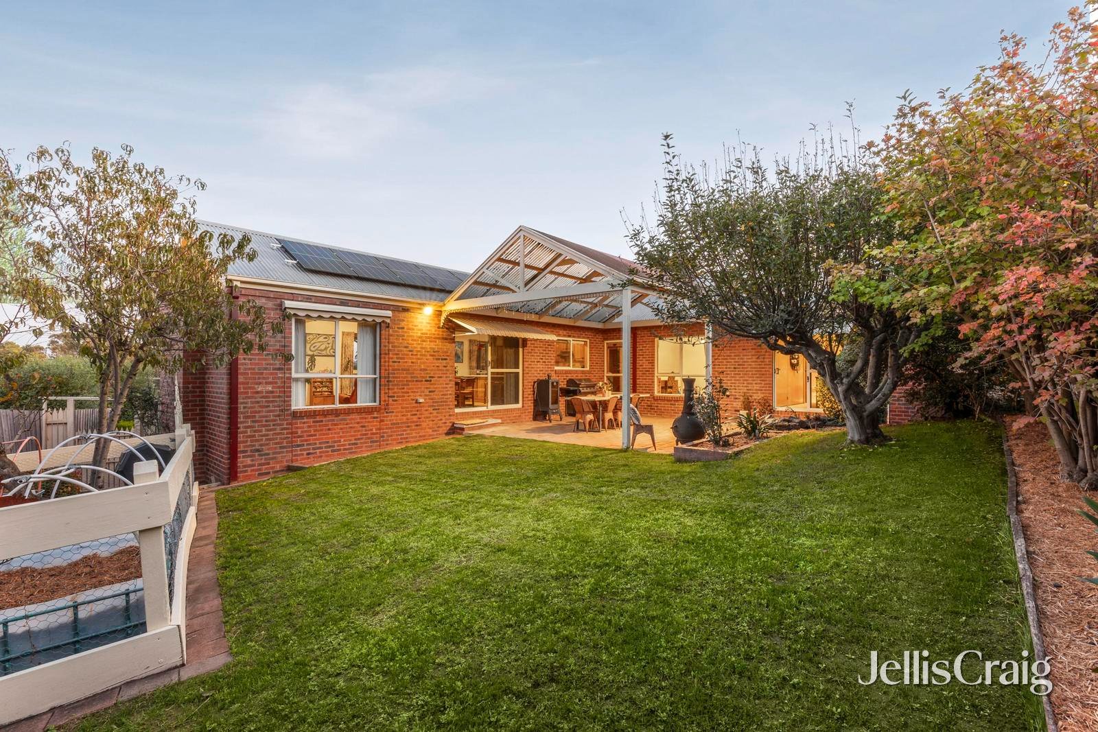 17 Rowan Court, Belmont image 3