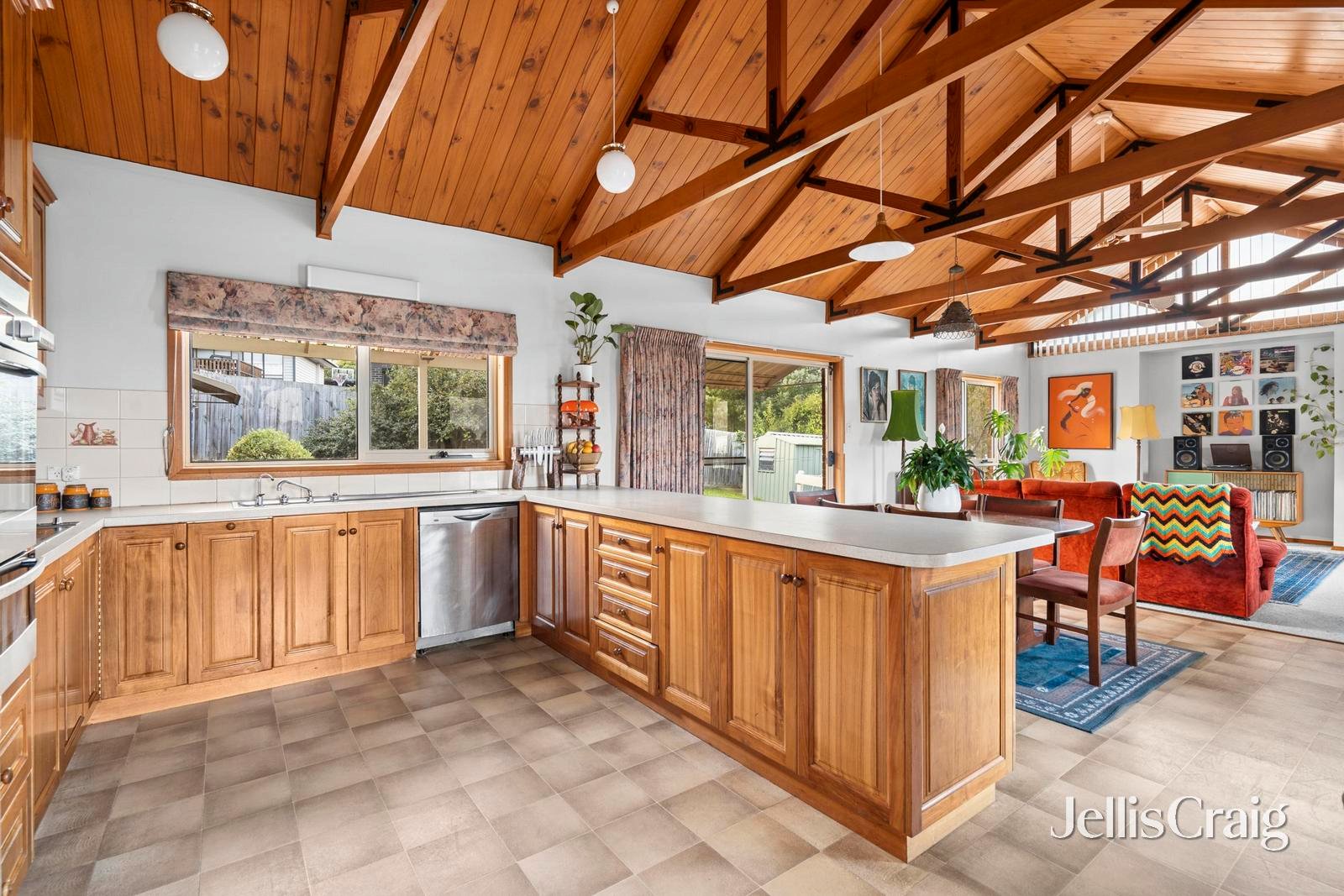 17 Rowan Court, Belmont image 4