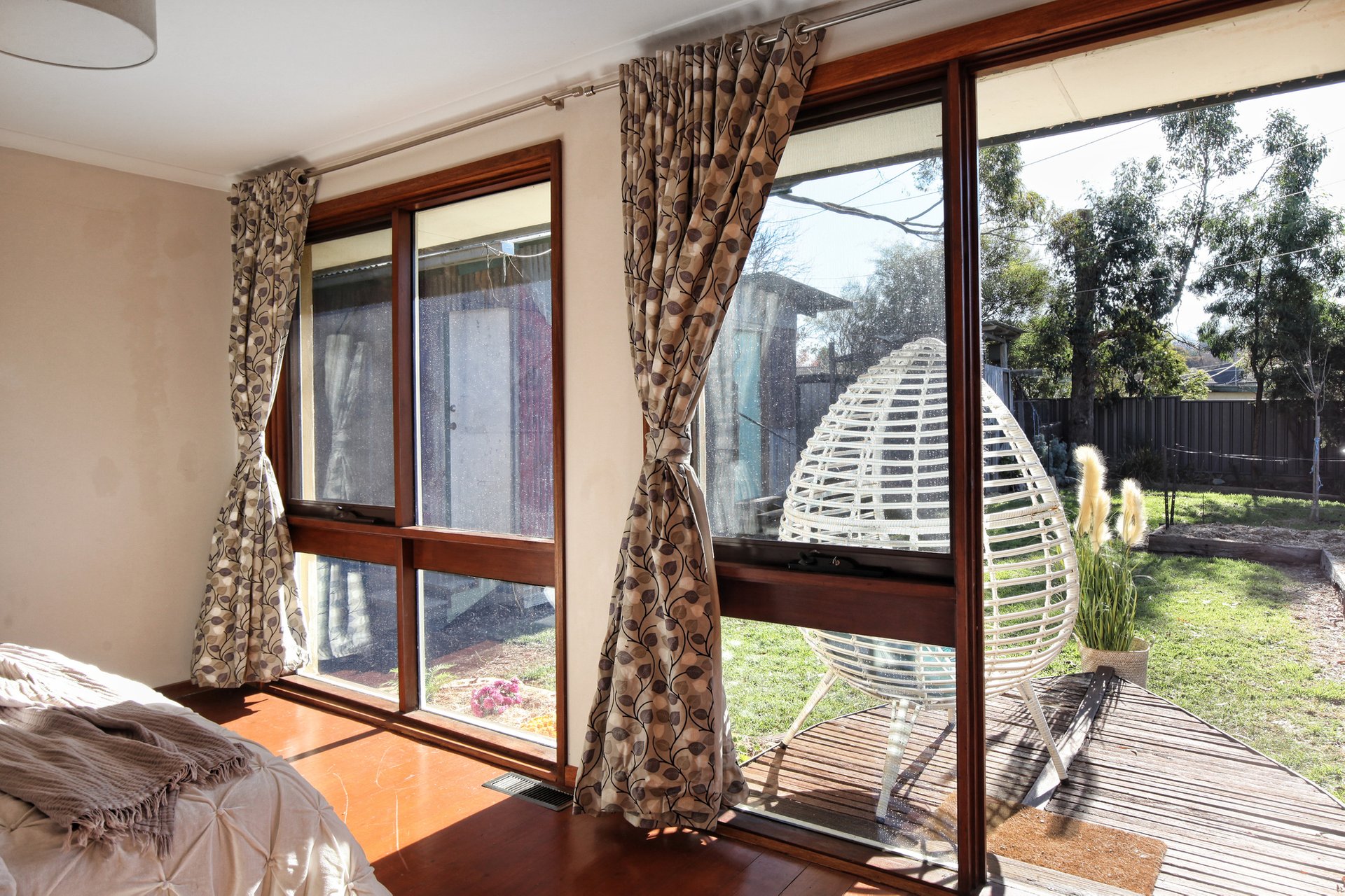 Property Gallery Thumbnail 8