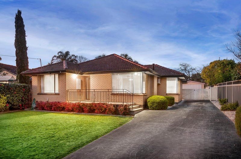 17 Russell Crescent, Boronia image 1