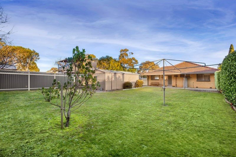 17 Russell Crescent, Boronia image 9