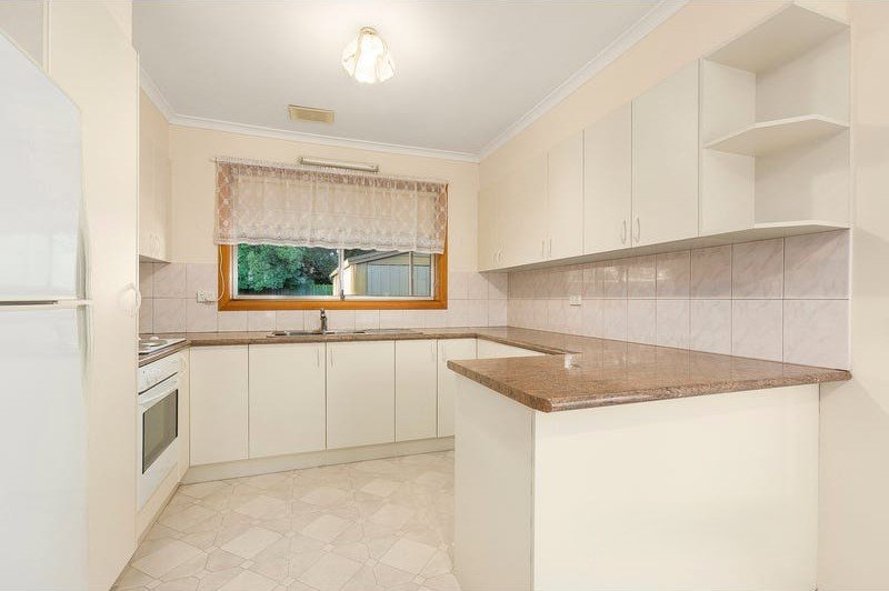 17 Russell Crescent, Boronia image 3