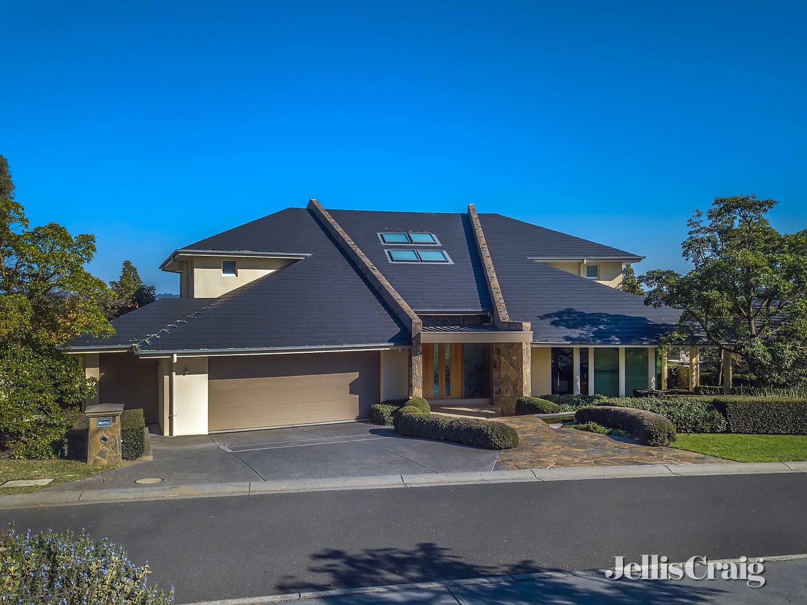17 Saint John Circle, Chirnside&nbsp;Park image 1