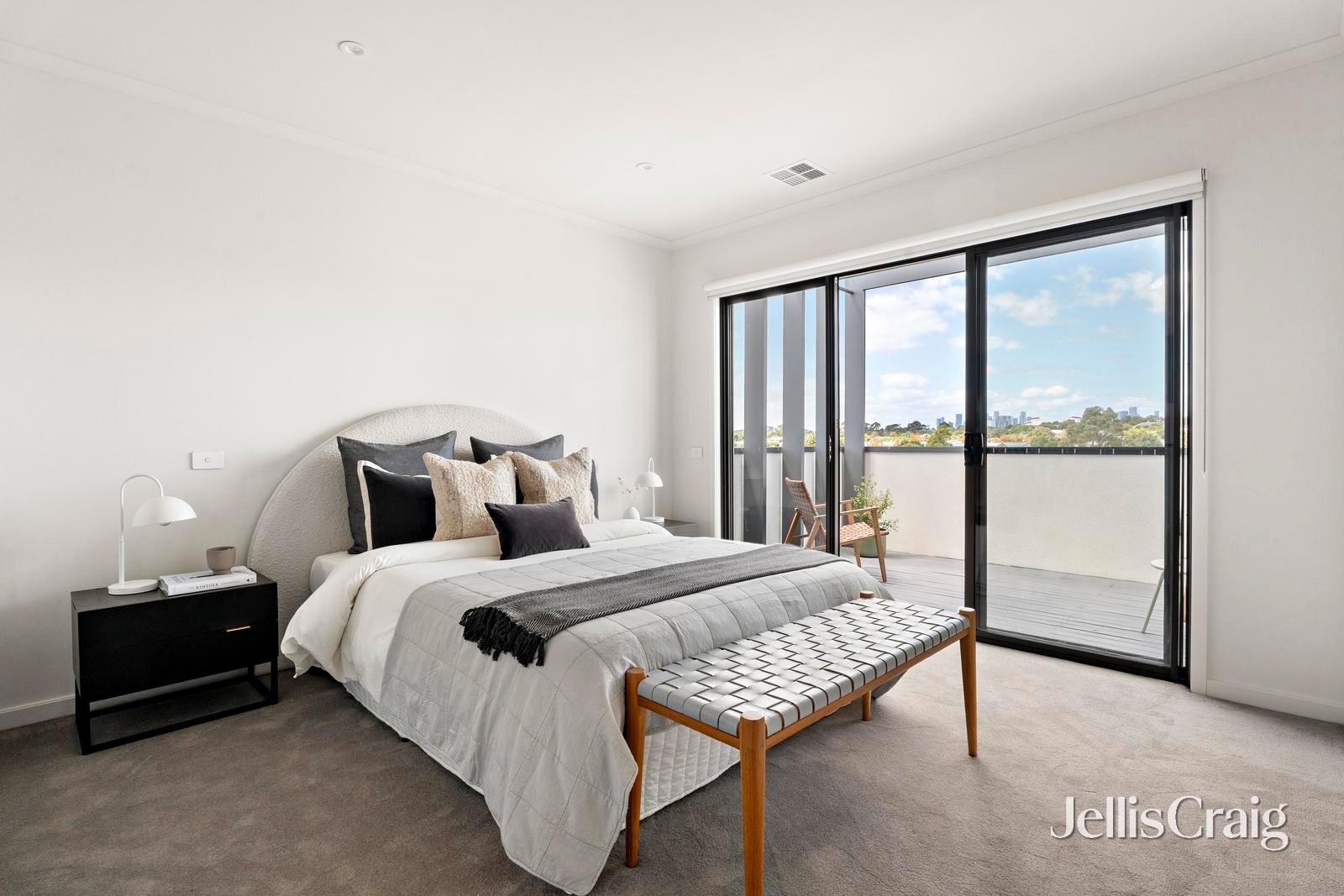 17 Sanctuary Walk, Ascot&nbsp;Vale image 7