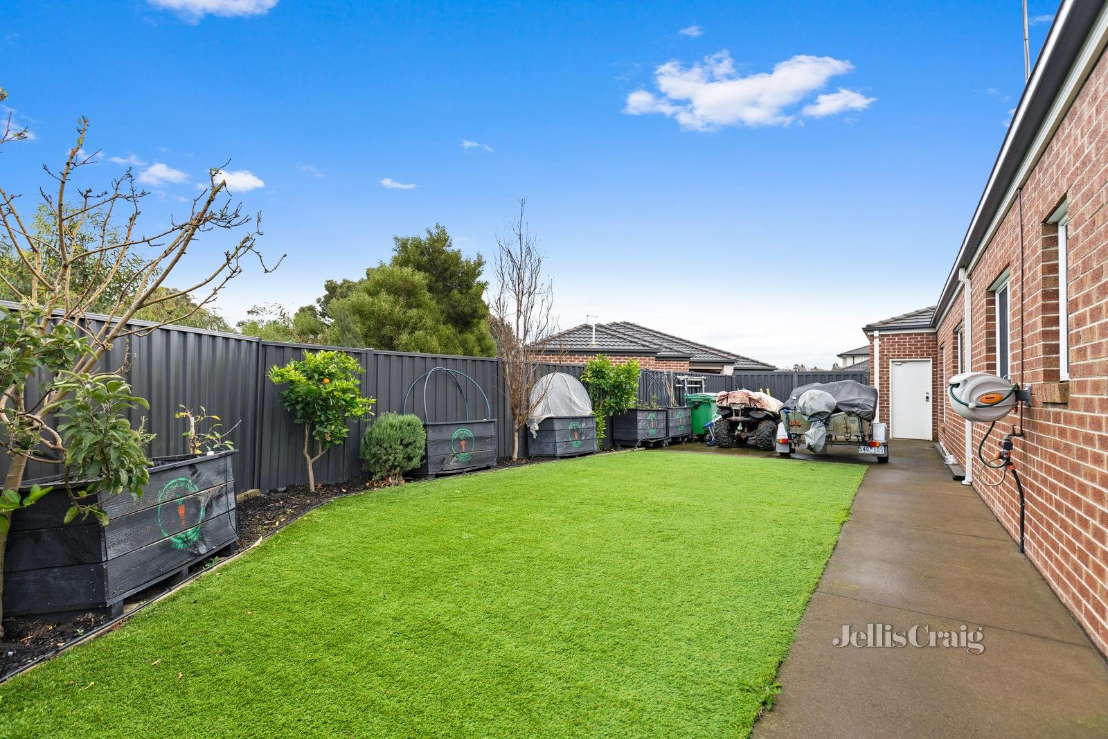 17 Selma Close, Lynbrook image 20