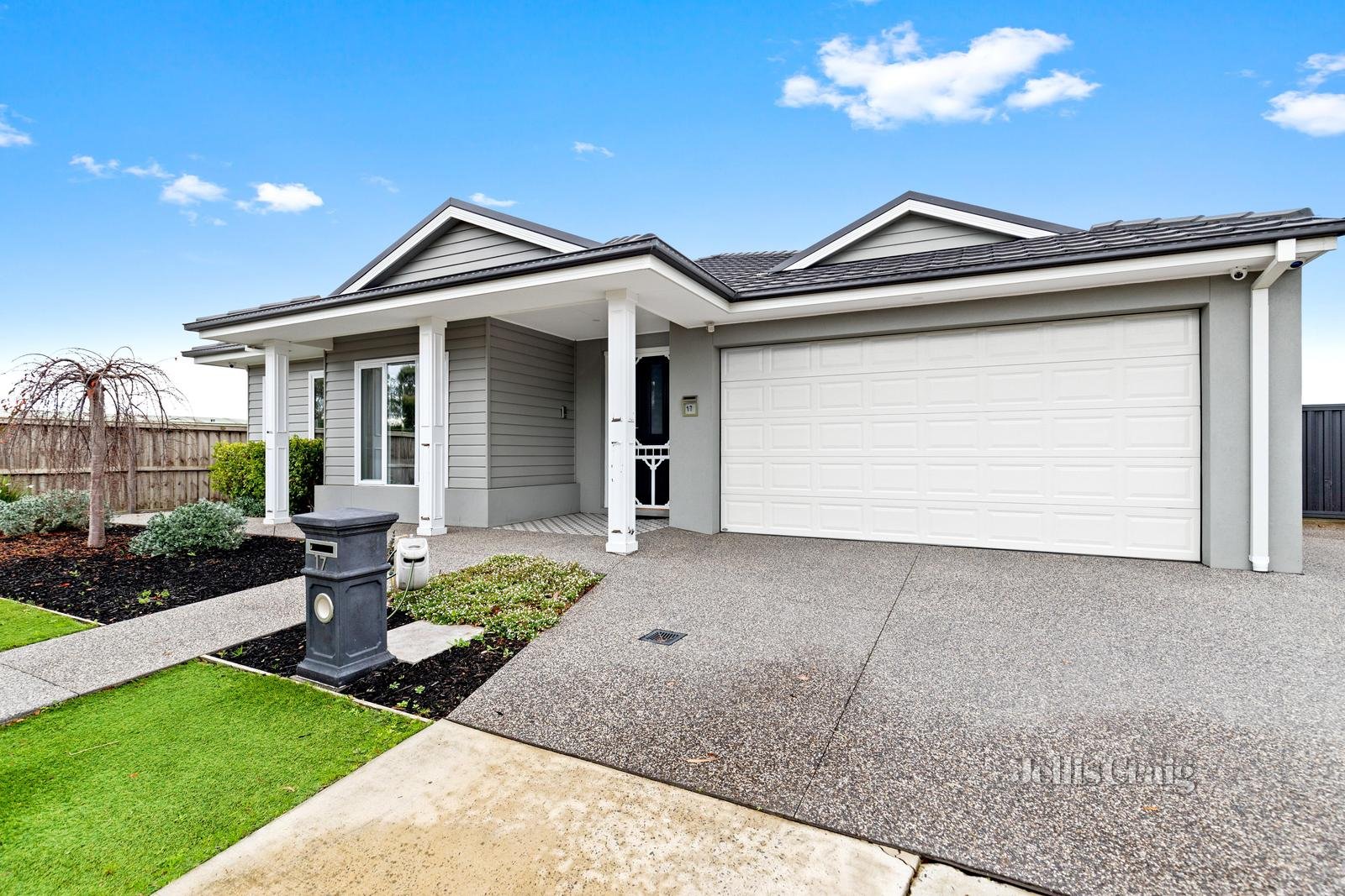 17 Selma Close, Lynbrook image 24