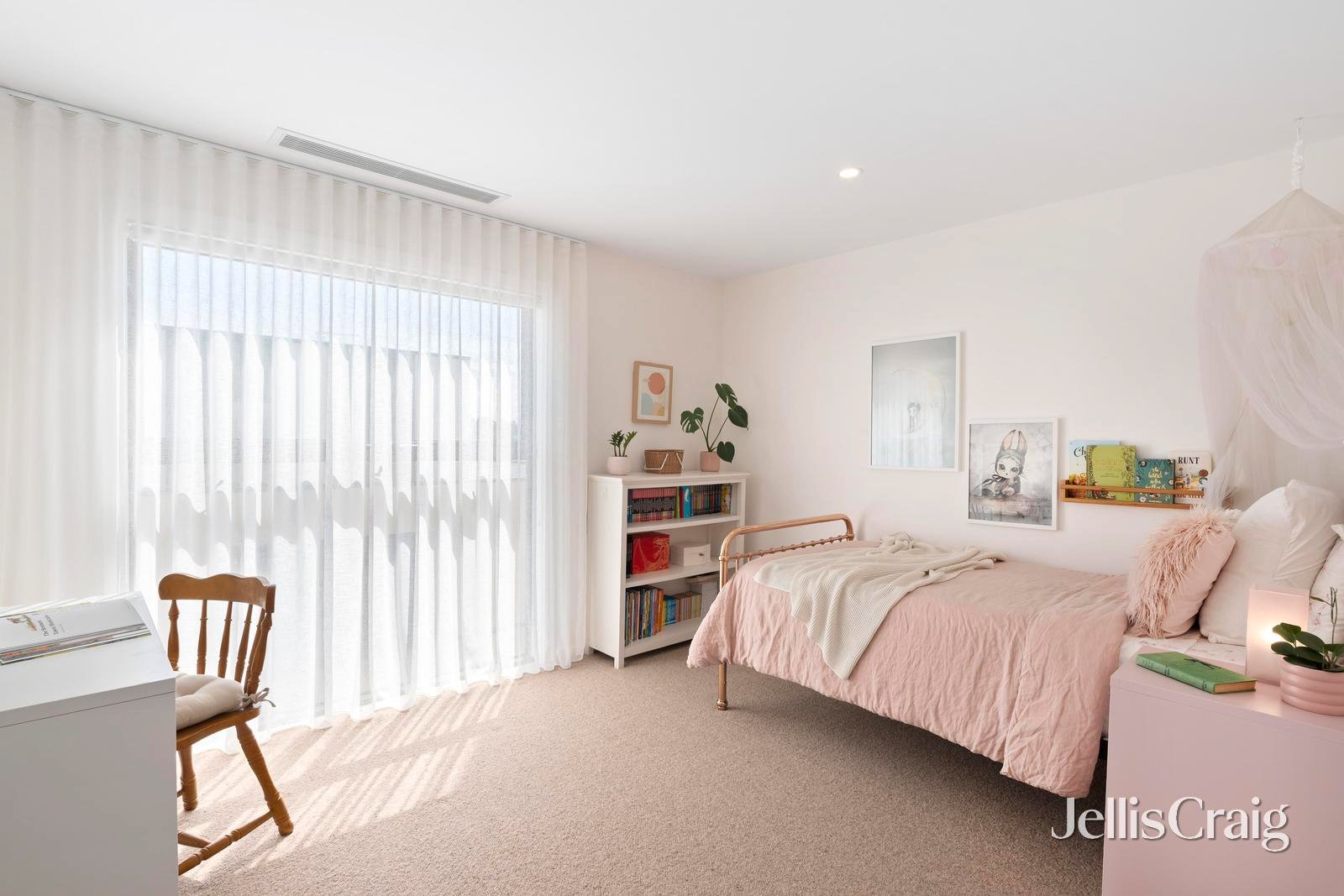 17 Sheoak Crescent, Doncaster East image 8