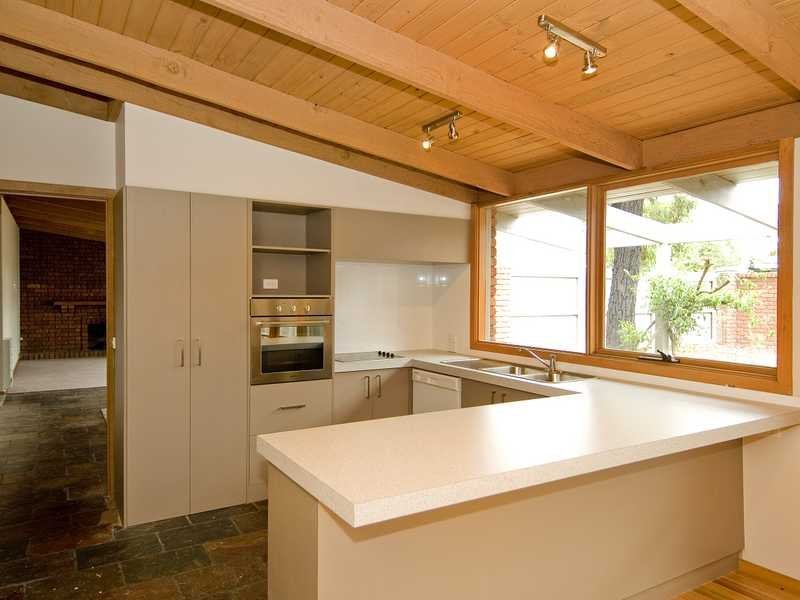 17 Sheringa Crescent, Grovedale image 2