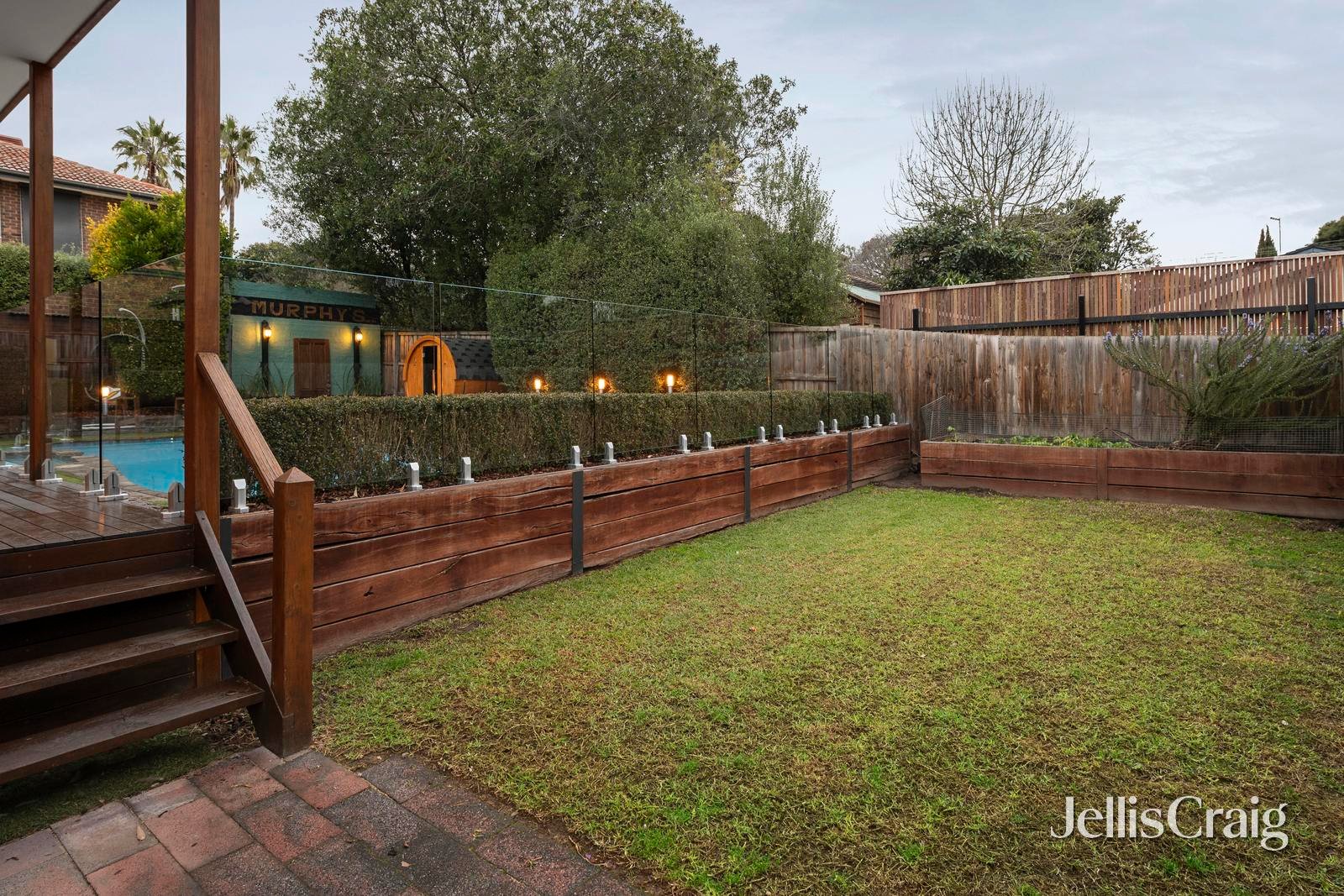 17 Sherlowe Crescent, Viewbank image 23