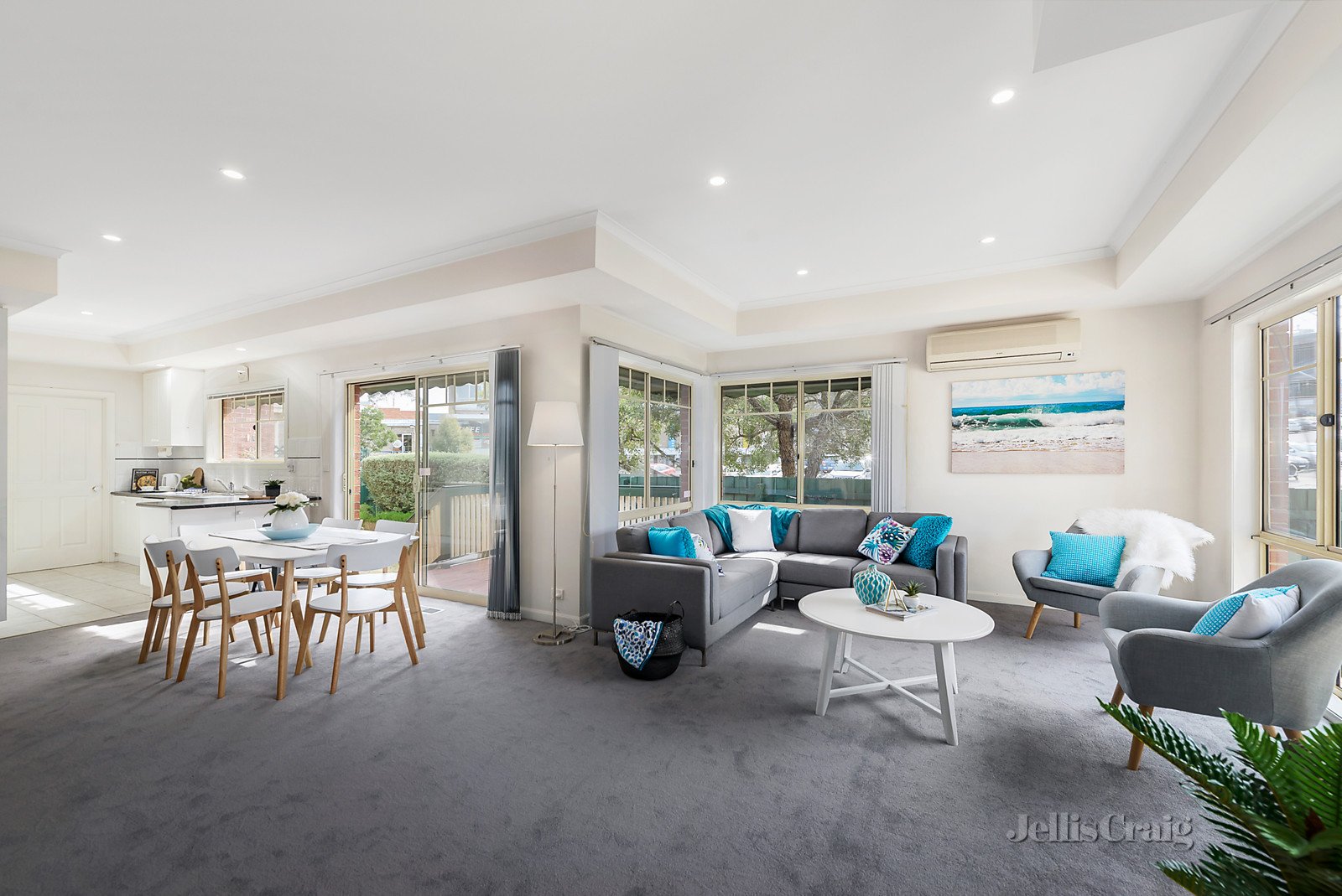 1/7 St Clair Crescent, Mount Waverley image 3