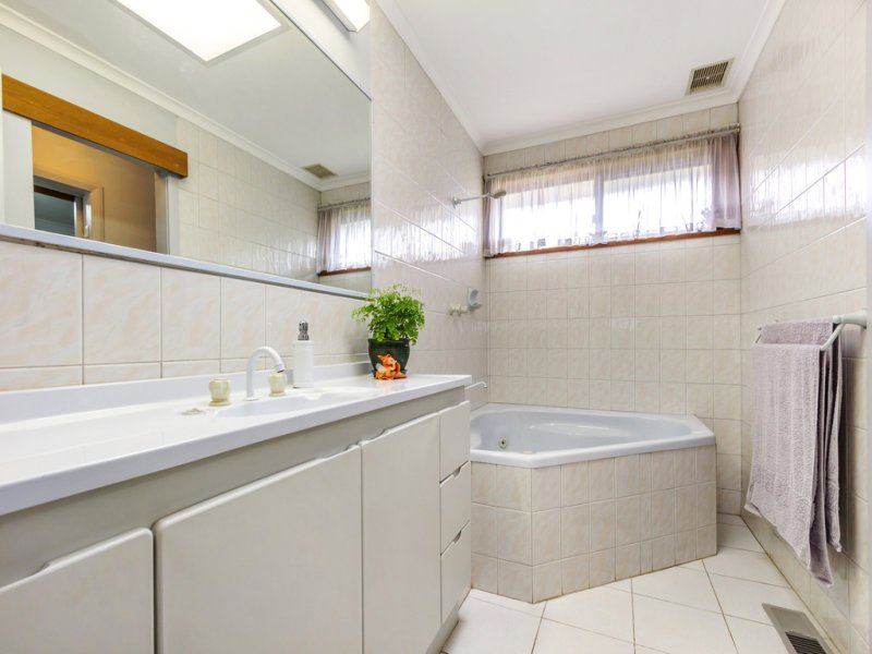 17 Stanton Street, Doncaster image 10