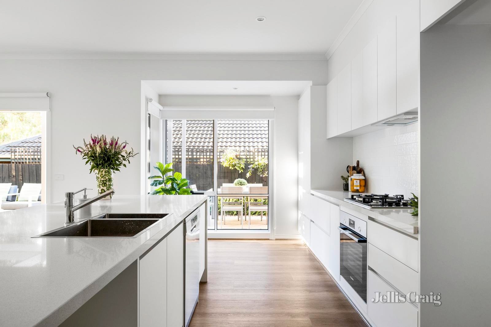 17 Stevens Close, Kew image 6