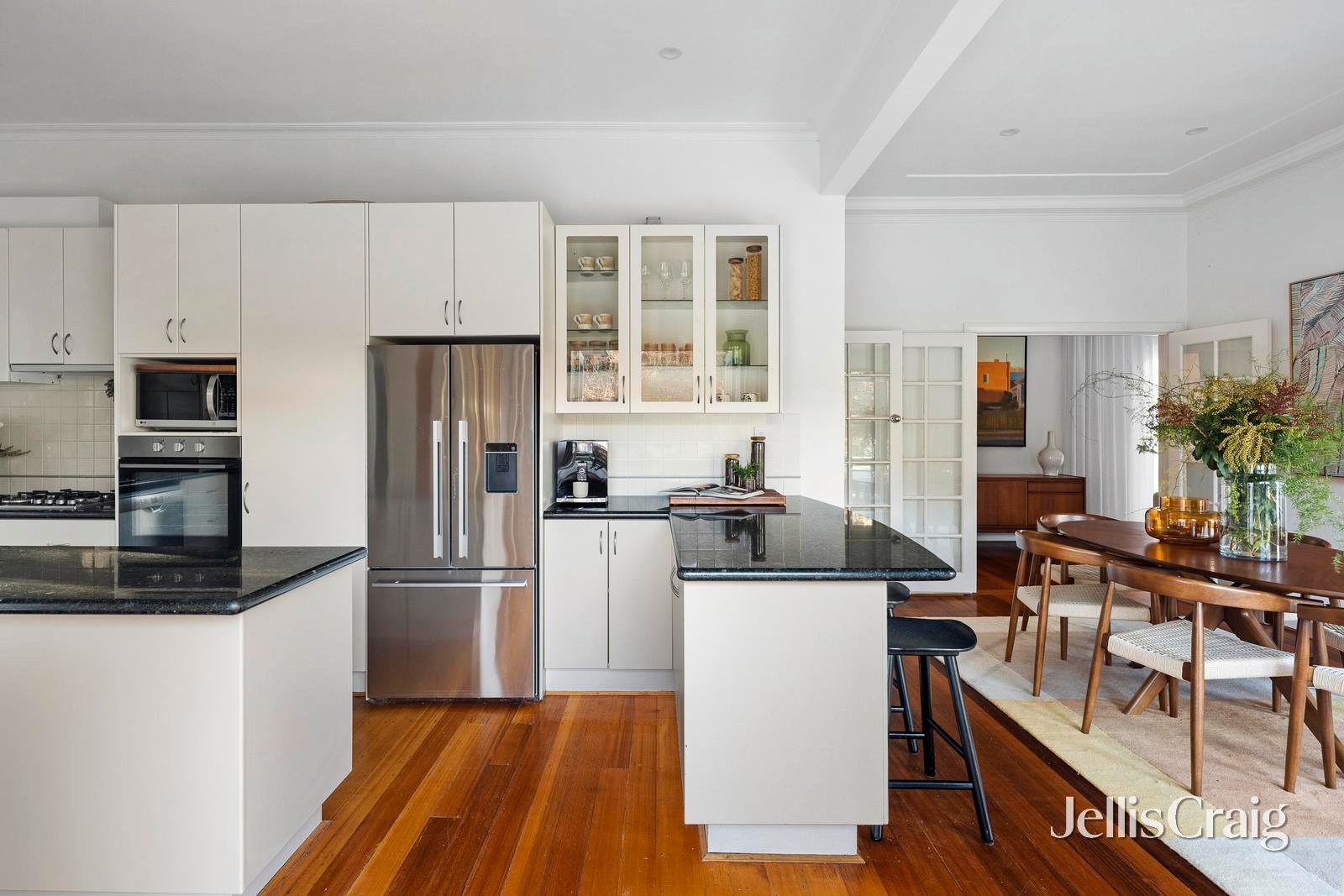 17 Stewart Street, Brighton image 8