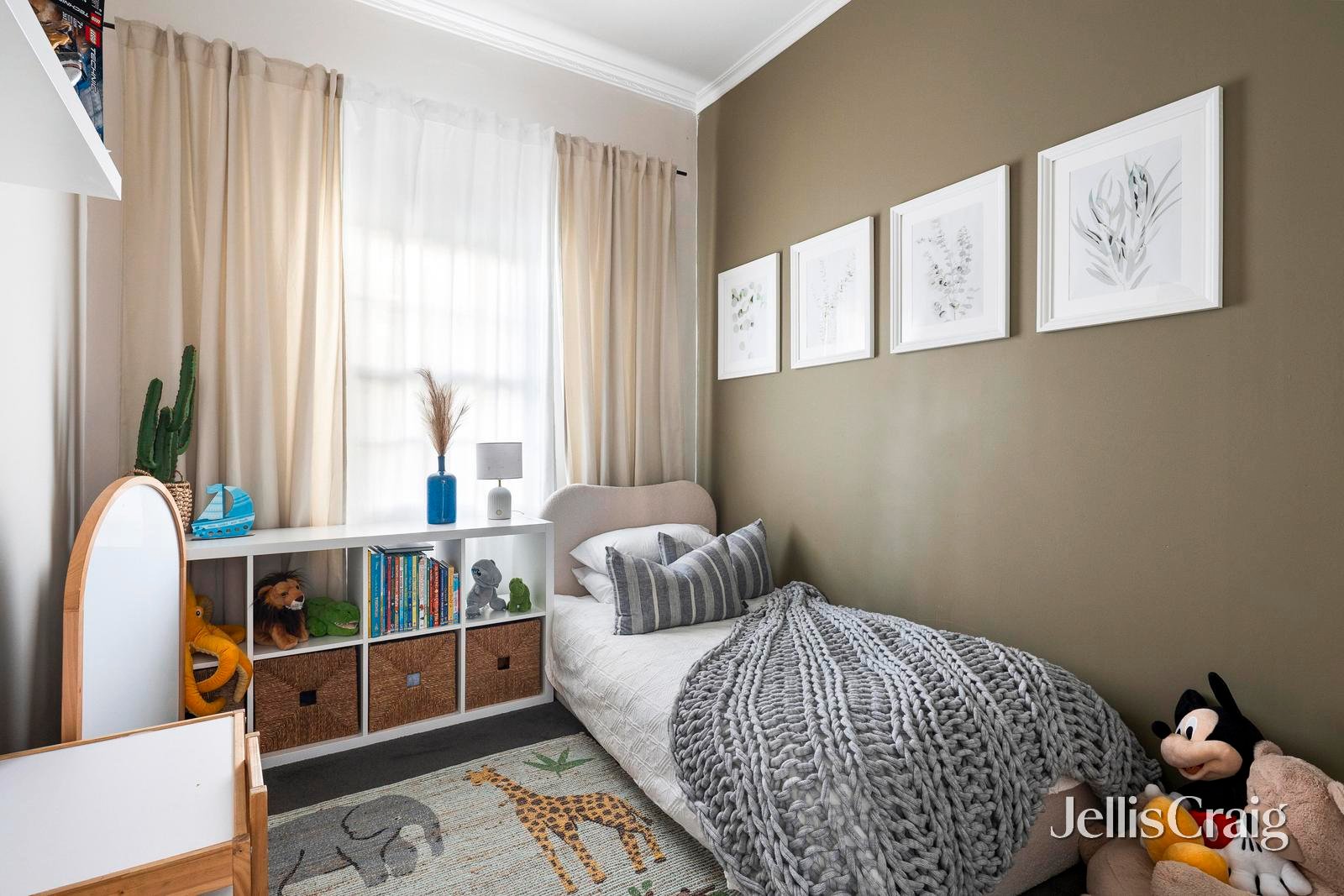 17 Stewart Street, Brighton image 13