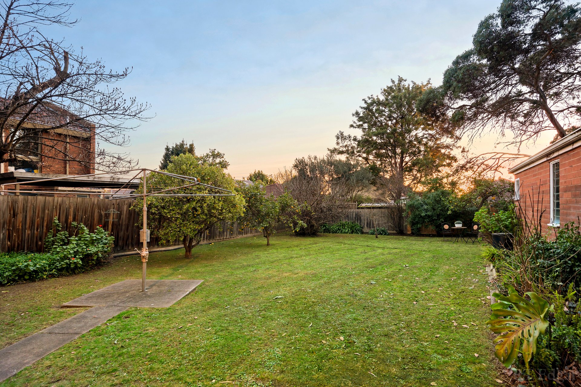 Property Gallery Thumbnail 9
