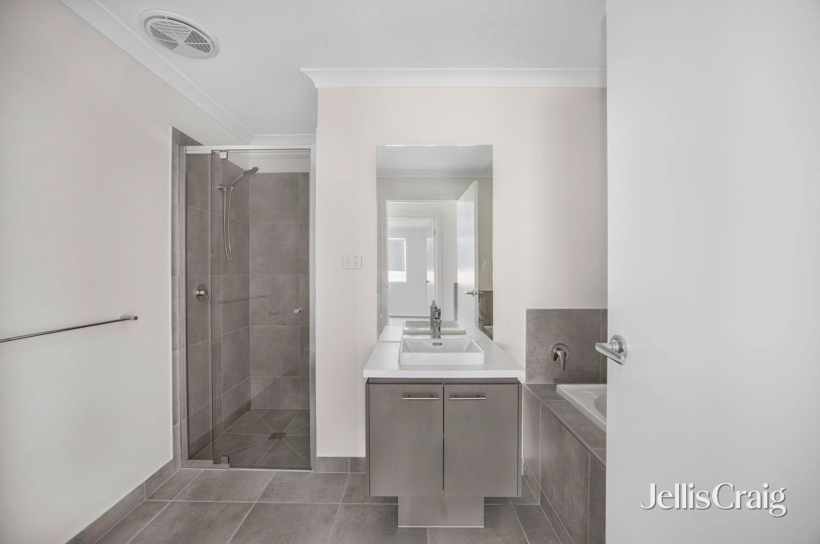 17 Sunpeaks Street, Winter&nbsp;Valley image 6